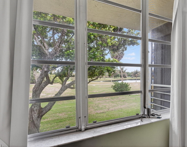 800 Cypress Boulevard - Photo Thumbnail 15