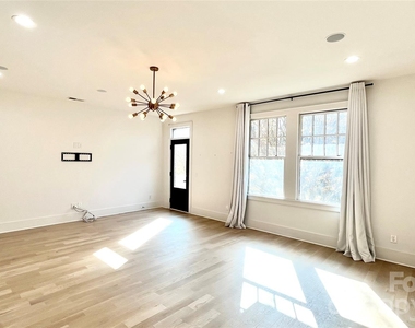 610 West Boulevard - Photo Thumbnail 3