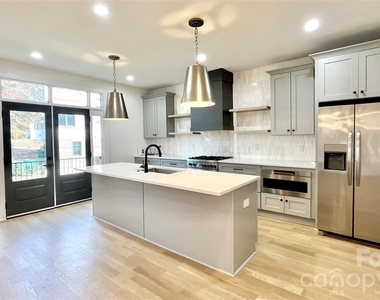 610 West Boulevard - Photo Thumbnail 1