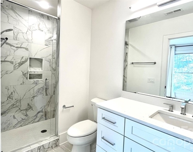 610 West Boulevard - Photo Thumbnail 8