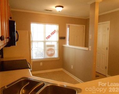 10260 Reindeer Way Lane - Photo Thumbnail 3