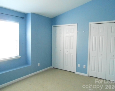10260 Reindeer Way Lane - Photo Thumbnail 14