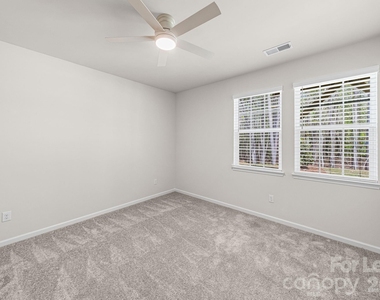 1104 Bandon Drive - Photo Thumbnail 6