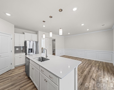 1104 Bandon Drive - Photo Thumbnail 12