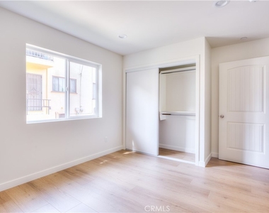 1806 8th St - Photo Thumbnail 18