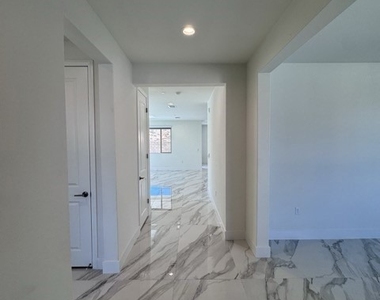 25061 River Peak Drive - Photo Thumbnail 6