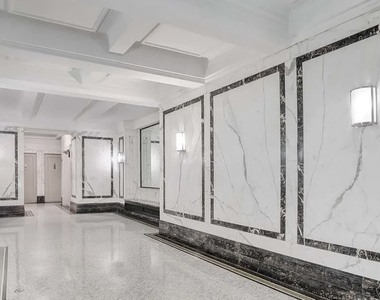 140 West 55th Street - Photo Thumbnail 4