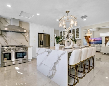 5115 Boda Place - Photo Thumbnail 6
