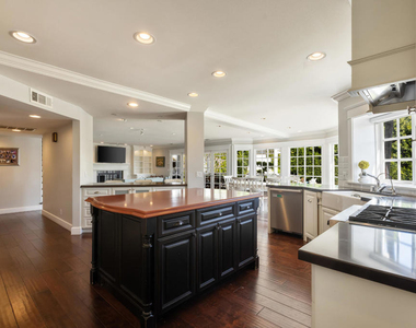 5188 Vista Miguel Drive - Photo Thumbnail 12