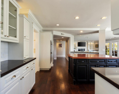 5188 Vista Miguel Drive - Photo Thumbnail 11