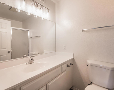 1169 Rosedale Avenue - Photo Thumbnail 10