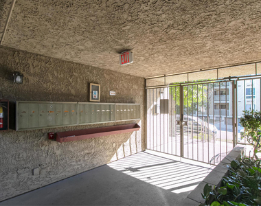 1169 Rosedale Avenue - Photo Thumbnail 14