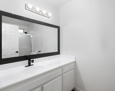 1169 Rosedale Avenue - Photo Thumbnail 11