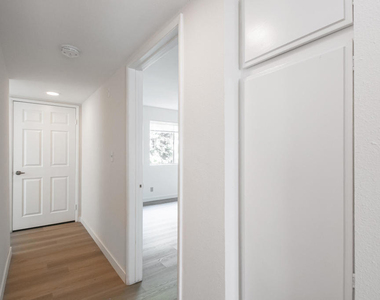 1169 Rosedale Avenue - Photo Thumbnail 5