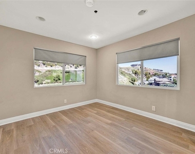 3921 Calle Real - Photo Thumbnail 34
