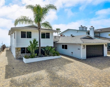 3921 Calle Real - Photo Thumbnail 2