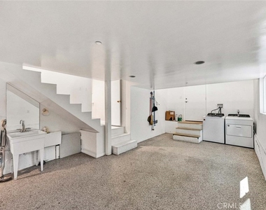 3921 Calle Real - Photo Thumbnail 30