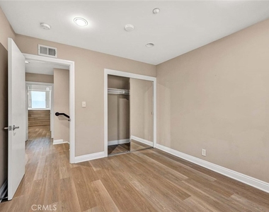 3921 Calle Real - Photo Thumbnail 33