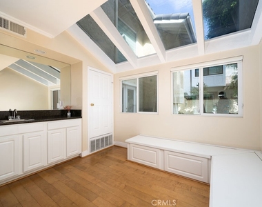 34 Columbus - Photo Thumbnail 12