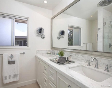 155 15th St - Photo Thumbnail 10