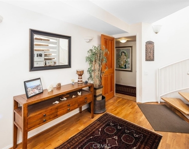 181 Sunset Terrace - Photo Thumbnail 10