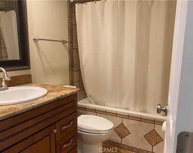 14105 Camino Del Oro - Photo Thumbnail 10