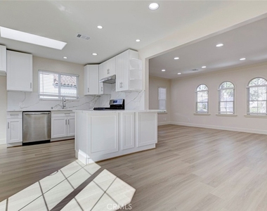 5709 Beck Avenue - Photo Thumbnail 7