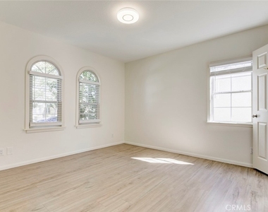 5709 Beck Avenue - Photo Thumbnail 16