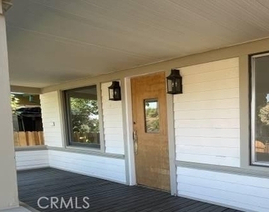 1344 E 43rd - Photo Thumbnail 3