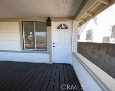 1344 E 43rd Pl - Photo Thumbnail 1