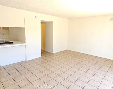 206 N Park View Street - Photo Thumbnail 13