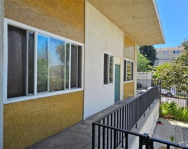 206 N Park View Street - Photo Thumbnail 17
