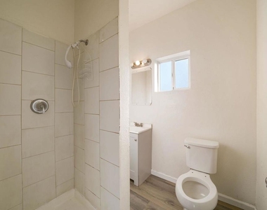 203 Bissell Ave - Photo Thumbnail 14