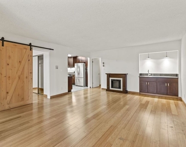 1033 6th Street - Photo Thumbnail 6