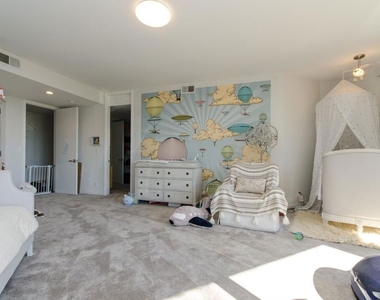 510 Leslie Lane - Photo Thumbnail 12