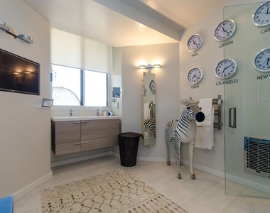 510 Leslie Lane - Photo Thumbnail 13