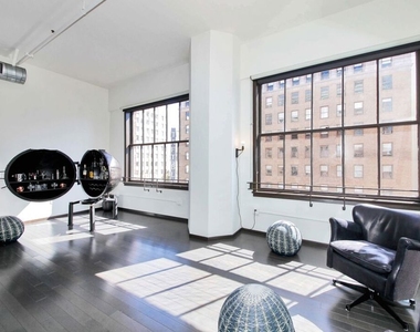 1645 N Vine Street - Photo Thumbnail 21