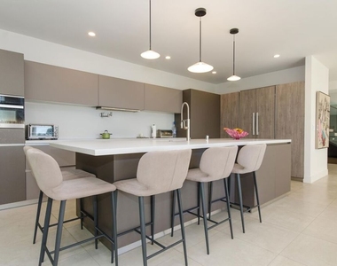 510 Leslie Lane - Photo Thumbnail 22