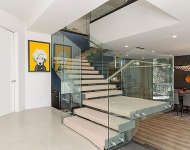 510 Leslie Lane - Photo Thumbnail 21