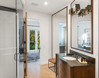 6110 Merritt Drive - Photo Thumbnail 20