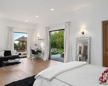 6110 Merritt Drive - Photo Thumbnail 27