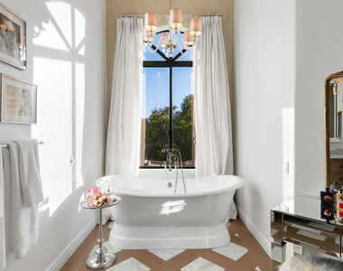6110 Merritt Drive - Photo Thumbnail 19