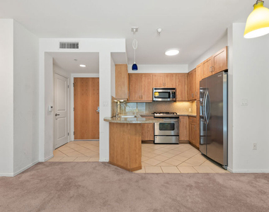 267 S San Pedro Street - Photo Thumbnail 10