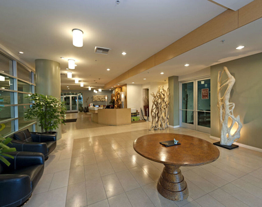 267 S San Pedro Street - Photo Thumbnail 7