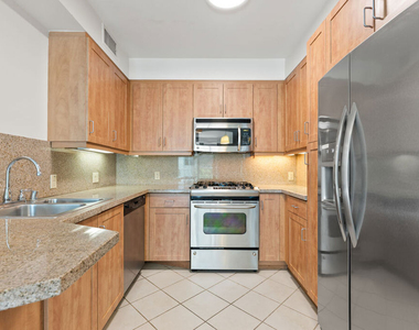 267 S San Pedro Street - Photo Thumbnail 12