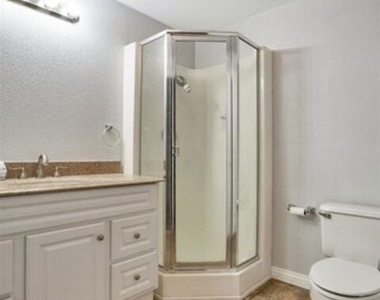 11770 Pacific Coast Highway - Photo Thumbnail 3