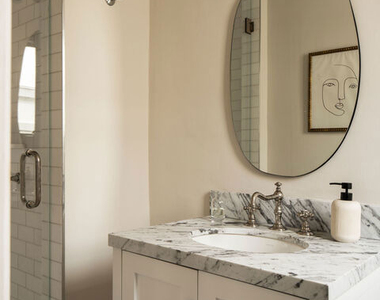 1424 N Crescent Heights Boulevard - Photo Thumbnail 17