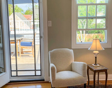 934 S Dunsmuir Avenue - Photo Thumbnail 13