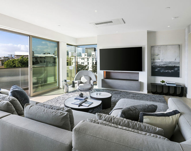 1644 Malcolm Avenue - Photo Thumbnail 15