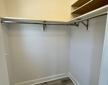 5528 Franklin Avenue - Photo Thumbnail 14